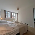 Munich Large Apartment 155 Qm And 5 Bedrooms With Roof Terrace In Centrally Located 1 To 14 Guests